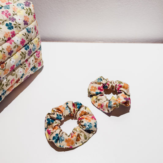 SCRUNCHIES - WILD DAISY