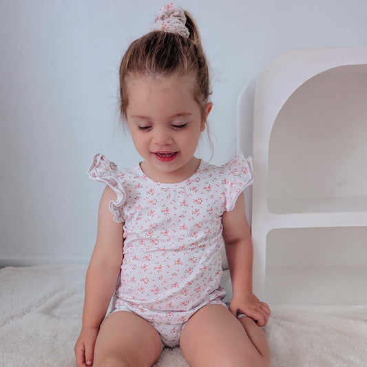 FLUTTER KEYHOLE TOP - ADORABLE BOUQUET